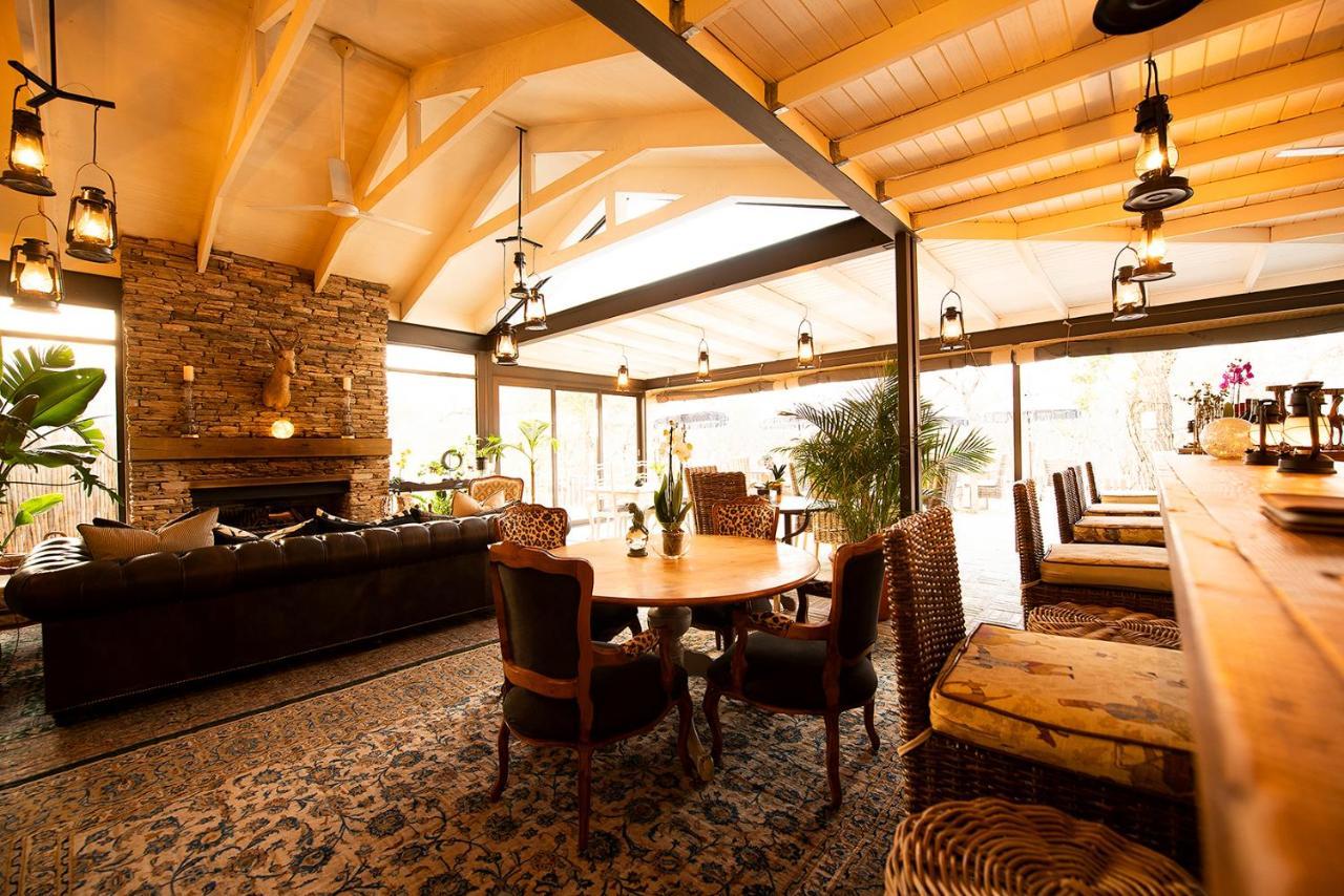 Safari Moon Luxury Bush Hotel